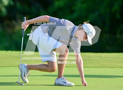 Thumbnail 3 in UIL 6A Boys Golf State Championship photogallery.