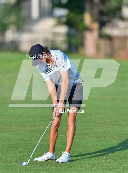 Thumbnail 2 in UIL 6A Boys Golf State Championship photogallery.