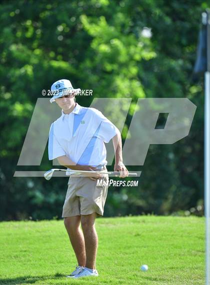 Thumbnail 1 in UIL 6A Boys Golf State Championship photogallery.