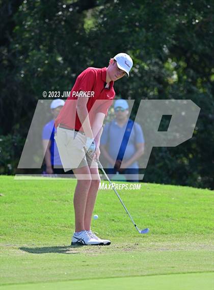 Thumbnail 3 in UIL 6A Boys Golf State Championship photogallery.