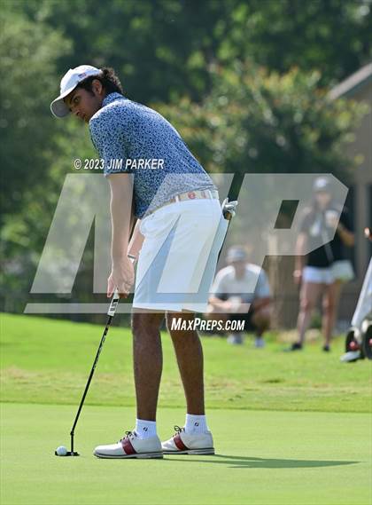 Thumbnail 3 in UIL 6A Boys Golf State Championship photogallery.