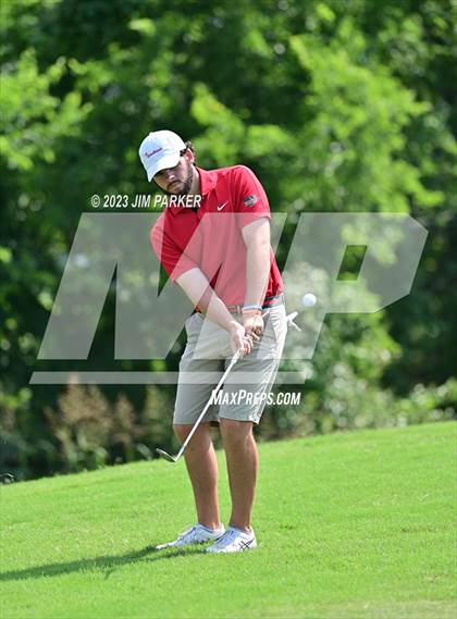 Thumbnail 2 in UIL 6A Boys Golf State Championship photogallery.