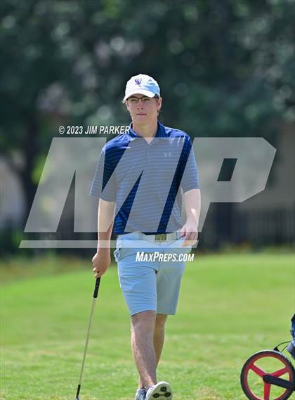 Thumbnail 2 in UIL 6A Boys Golf State Championship photogallery.