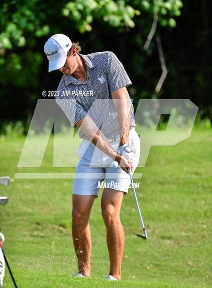 Thumbnail 2 in UIL 6A Boys Golf State Championship photogallery.
