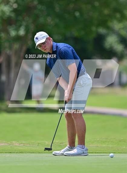 Thumbnail 2 in UIL 6A Boys Golf State Championship photogallery.
