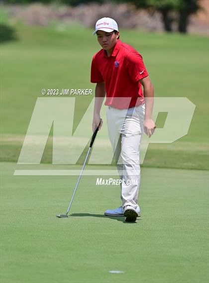 Thumbnail 2 in UIL 6A Boys Golf State Championship photogallery.