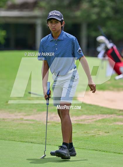 Thumbnail 2 in UIL 6A Boys Golf State Championship photogallery.