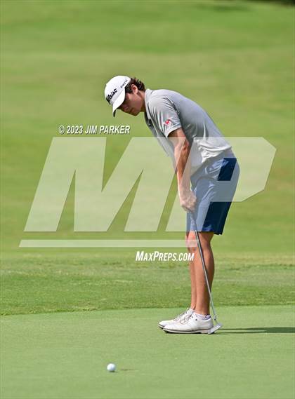 Thumbnail 3 in UIL 6A Boys Golf State Championship photogallery.