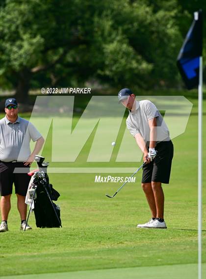 Thumbnail 2 in UIL 6A Boys Golf State Championship photogallery.