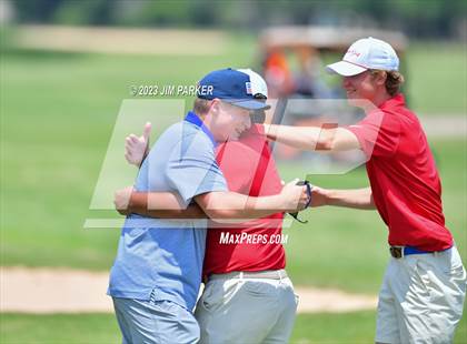 Thumbnail 2 in UIL 6A Boys Golf State Championship photogallery.