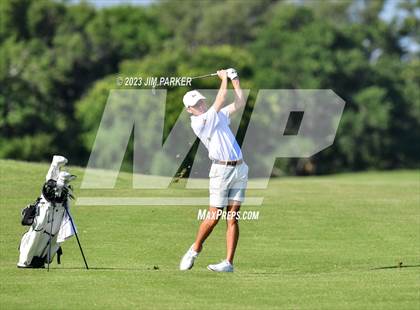 Thumbnail 2 in UIL 6A Boys Golf State Championship photogallery.