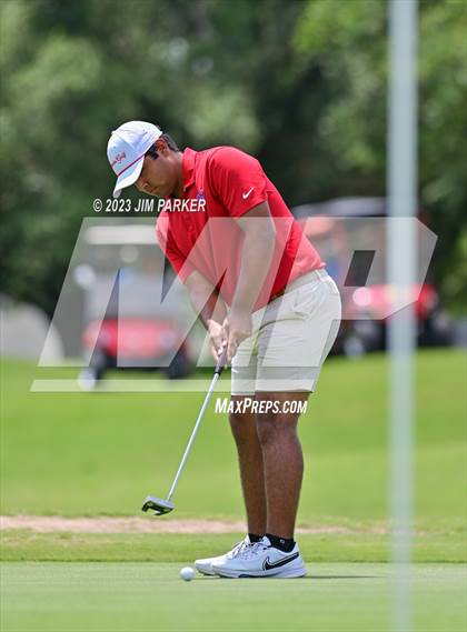 Thumbnail 3 in UIL 6A Boys Golf State Championship photogallery.