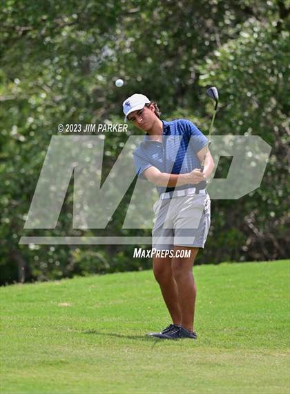Thumbnail 3 in UIL 6A Boys Golf State Championship photogallery.