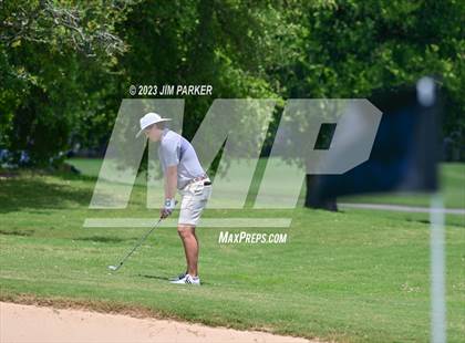 Thumbnail 2 in UIL 6A Boys Golf State Championship photogallery.