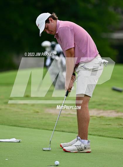 Thumbnail 1 in UIL 6A Boys Golf State Championship photogallery.