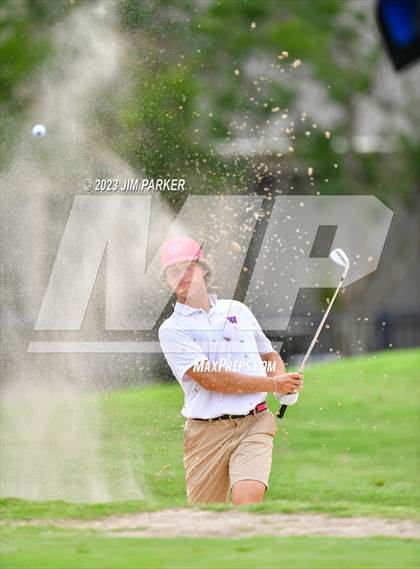 Thumbnail 3 in UIL 6A Boys Golf State Championship photogallery.