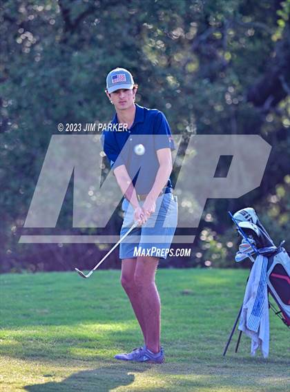 Thumbnail 3 in UIL 6A Boys Golf State Championship photogallery.