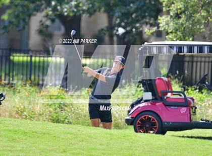 Thumbnail 2 in UIL 6A Boys Golf State Championship photogallery.