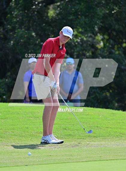 Thumbnail 2 in UIL 6A Boys Golf State Championship photogallery.
