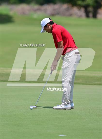 Thumbnail 2 in UIL 6A Boys Golf State Championship photogallery.