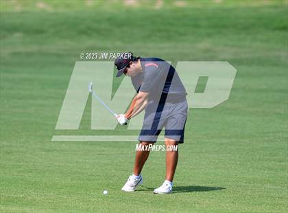 Thumbnail 2 in UIL 6A Boys Golf State Championship photogallery.