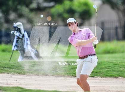 Thumbnail 2 in UIL 6A Boys Golf State Championship photogallery.