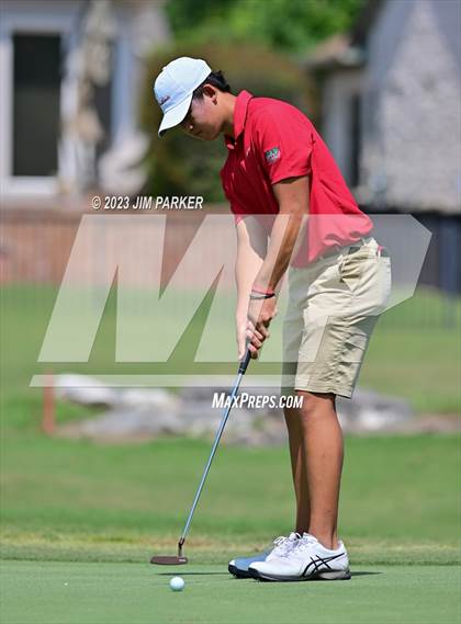 Thumbnail 2 in UIL 6A Boys Golf State Championship photogallery.