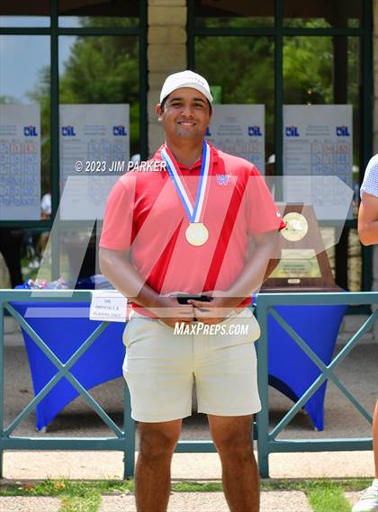 Thumbnail 1 in UIL 6A Boys Golf State Championship photogallery.