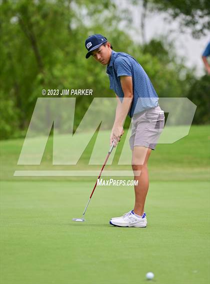 Thumbnail 3 in UIL 6A Boys Golf State Championship photogallery.