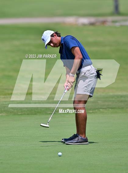 Thumbnail 3 in UIL 6A Boys Golf State Championship photogallery.