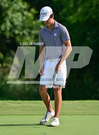 Thumbnail 3 in UIL 6A Boys Golf State Championship photogallery.