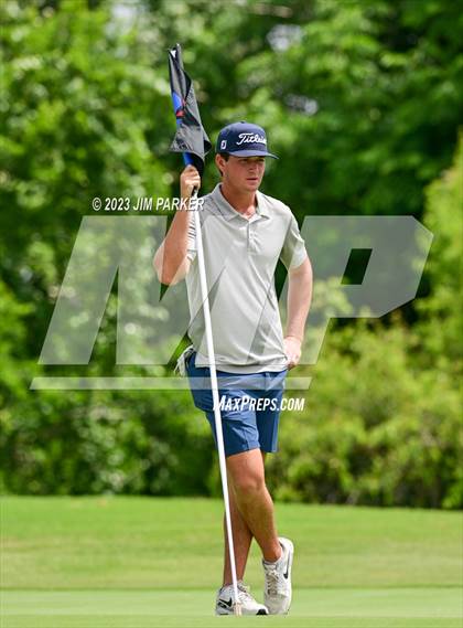Thumbnail 2 in UIL 6A Boys Golf State Championship photogallery.