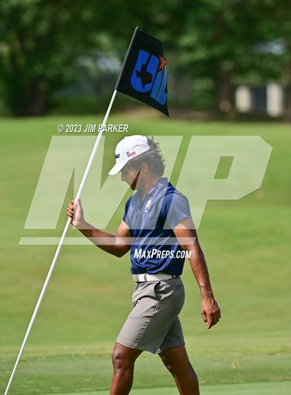 Thumbnail 3 in UIL 6A Boys Golf State Championship photogallery.