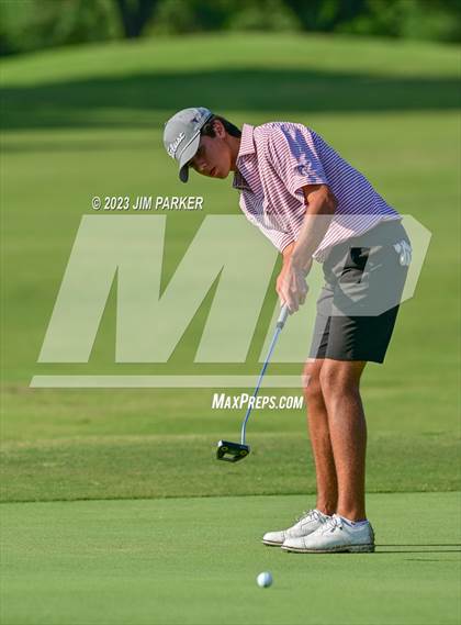 Thumbnail 2 in UIL 6A Boys Golf State Championship photogallery.