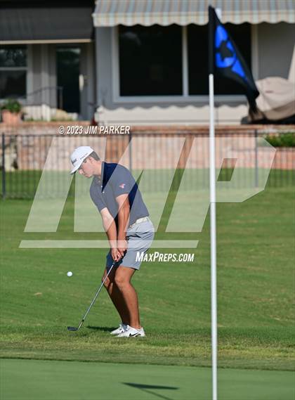 Thumbnail 2 in UIL 6A Boys Golf State Championship photogallery.