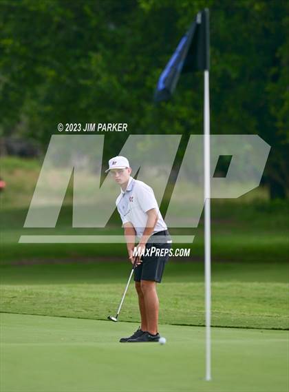 Thumbnail 2 in UIL 6A Boys Golf State Championship photogallery.