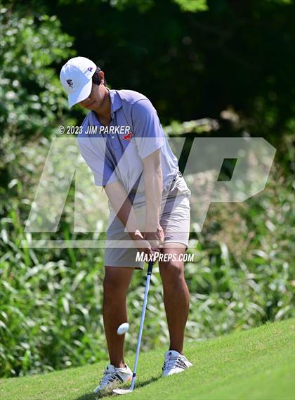 Thumbnail 3 in UIL 6A Boys Golf State Championship photogallery.