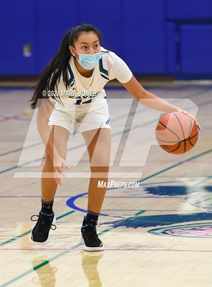 Thumbnail 3 in Xavier College Prep vs. Basha photogallery.