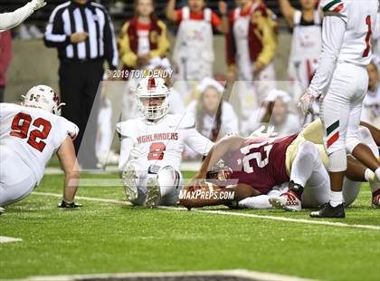 Thumbnail 2 in The Woodlands vs. Cypress Woods (UIL 6A Area Region II Playoff) photogallery.