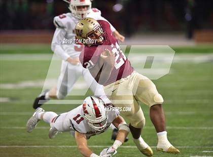 Thumbnail 1 in The Woodlands vs. Cypress Woods (UIL 6A Area Region II Playoff) photogallery.