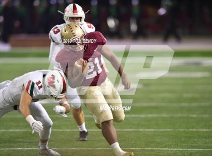 Thumbnail 3 in The Woodlands vs. Cypress Woods (UIL 6A Area Region II Playoff) photogallery.