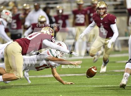 Thumbnail 1 in The Woodlands vs. Cypress Woods (UIL 6A Area Region II Playoff) photogallery.