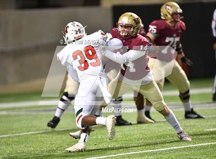 Thumbnail 2 in The Woodlands vs. Cypress Woods (UIL 6A Area Region II Playoff) photogallery.