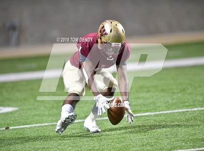 Thumbnail 2 in The Woodlands vs. Cypress Woods (UIL 6A Area Region II Playoff) photogallery.