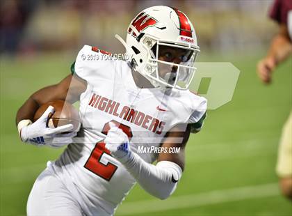 Thumbnail 3 in The Woodlands vs. Cypress Woods (UIL 6A Area Region II Playoff) photogallery.