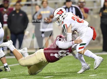 Thumbnail 3 in The Woodlands vs. Cypress Woods (UIL 6A Area Region II Playoff) photogallery.