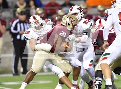 Thumbnail 3 in The Woodlands vs. Cypress Woods (UIL 6A Area Region II Playoff) photogallery.