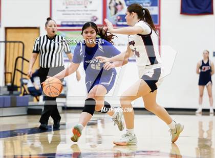 Thumbnail 2 in Dobson @ Perry photogallery.