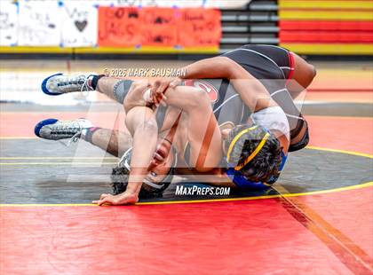 Thumbnail 2 in Valencia @ Segerstrom photogallery.