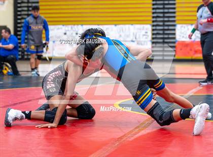 Thumbnail 3 in Valencia @ Segerstrom photogallery.